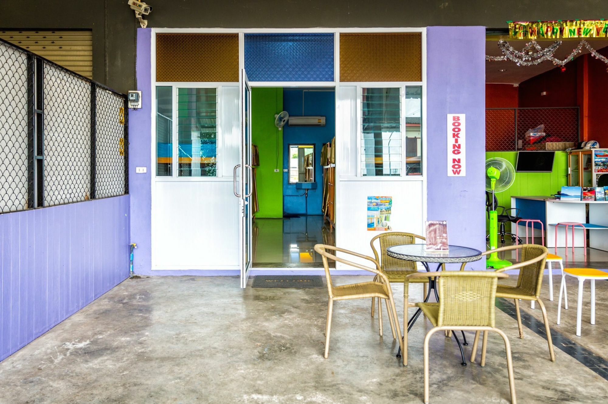 צ'ומפון Railway Hostel (Adults Only) מראה חיצוני תמונה